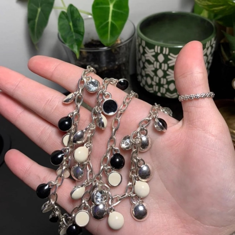 White House Black Market Reservable Necklace